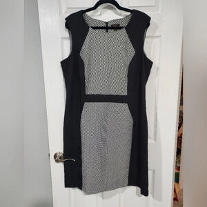I LE New York Black and White Sleeveless Dress in Size 16